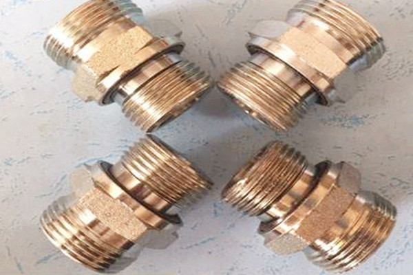 過度接頭安裝方法(過渡接頭體在安裝步驟) 過度接頭安裝方法(過渡接頭體在安裝步驟)